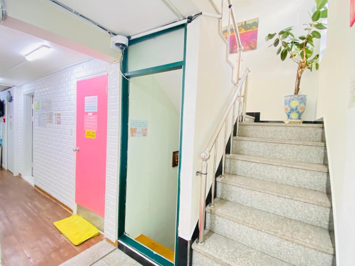 Aroha Guesthouse Seoul Station Kültér fotó